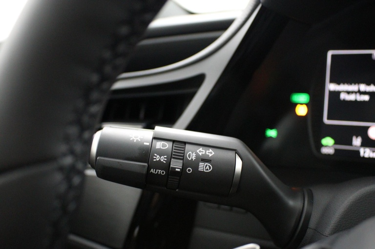 Lexus ES - 300h 35th Edition 28