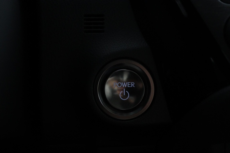 Lexus ES - 300h 35th Edition 40