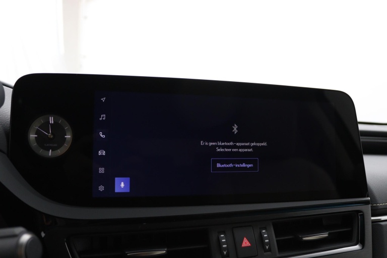Lexus ES - 300h 35th Edition 41