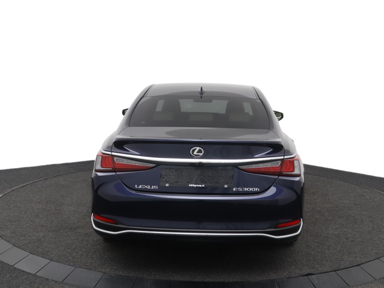 Lexus ES - 300h 35th Edition 45