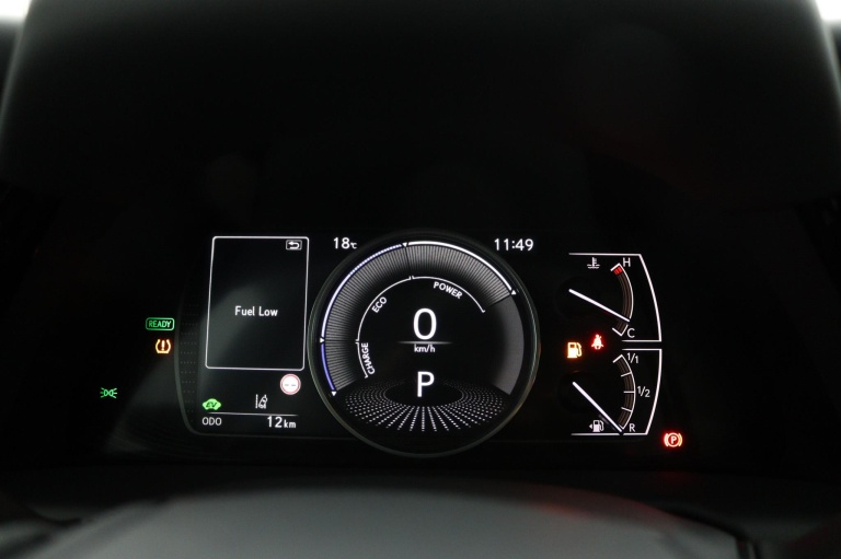 Lexus ES - 300h 35th Edition 6