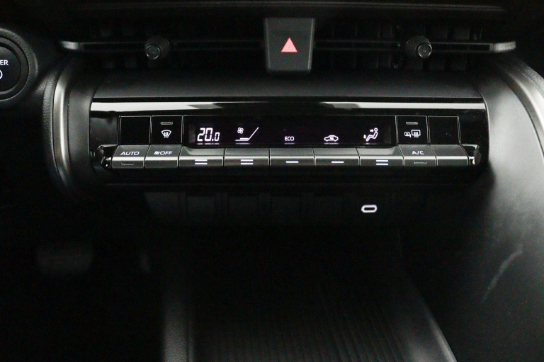 Toyota C-HR - 1.8 Hybrid 140 Active | Adaptive Cruise Controle 17