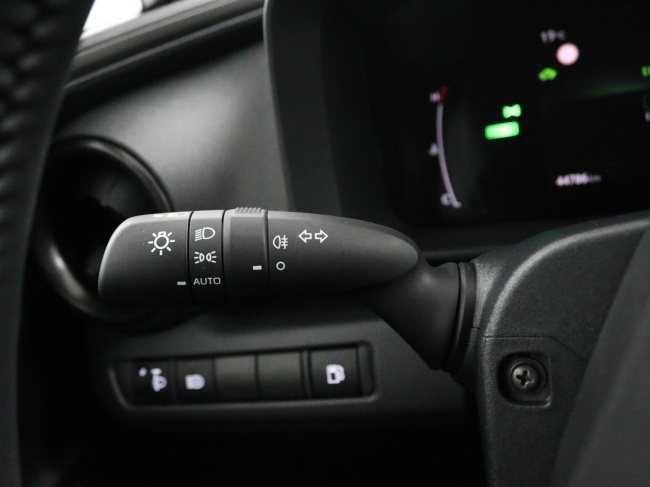 Toyota C-HR - 1.8 Hybrid 140 Active | Adaptive Cruise Controle