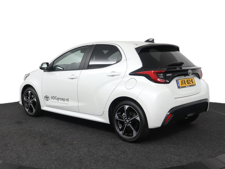 Toyota Yaris - 1.5 Hybrid 130 Executive 12