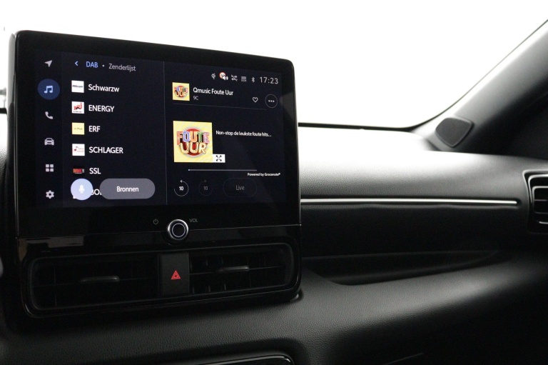 Toyota Yaris - 1.5 Hybrid 130 Executive 8