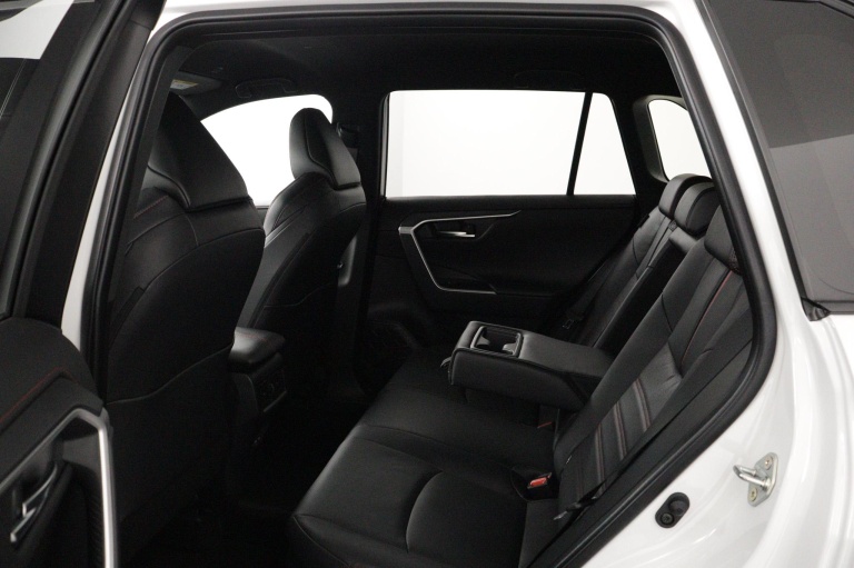Toyota RAV4 - 2.5 Plug-in Hybrid AWD Bi-Tone Plus 18