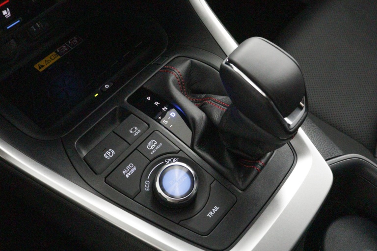 Toyota RAV4 - 2.5 Plug-in Hybrid AWD Bi-Tone Plus 26