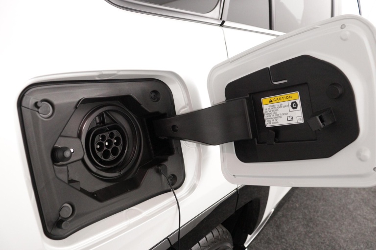 Toyota RAV4 - 2.5 Plug-in Hybrid AWD Bi-Tone Plus 41