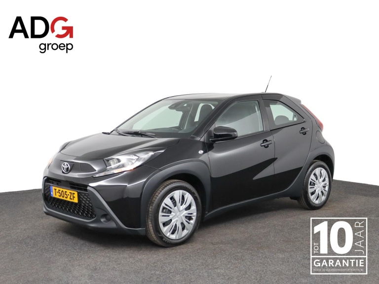 Toyota Aygo X - 1.0 VVT-i MT Play 1