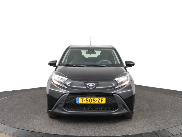 Toyota Aygo X - 1.0 VVT-i MT Play 16