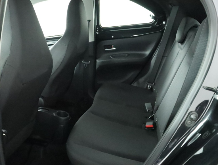 Toyota Aygo X - 1.0 VVT-i MT Play 18