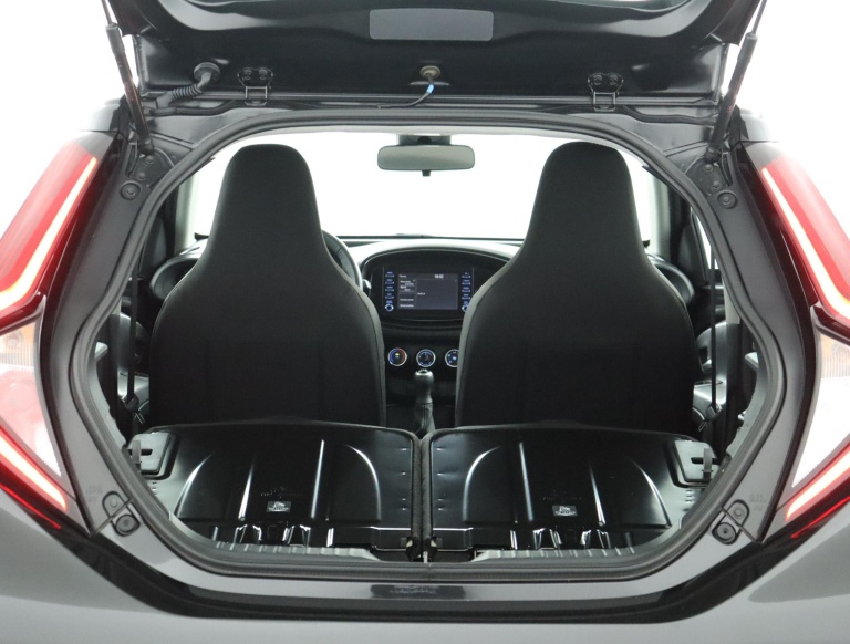 Toyota Aygo X - 1.0 VVT-i MT Play 26