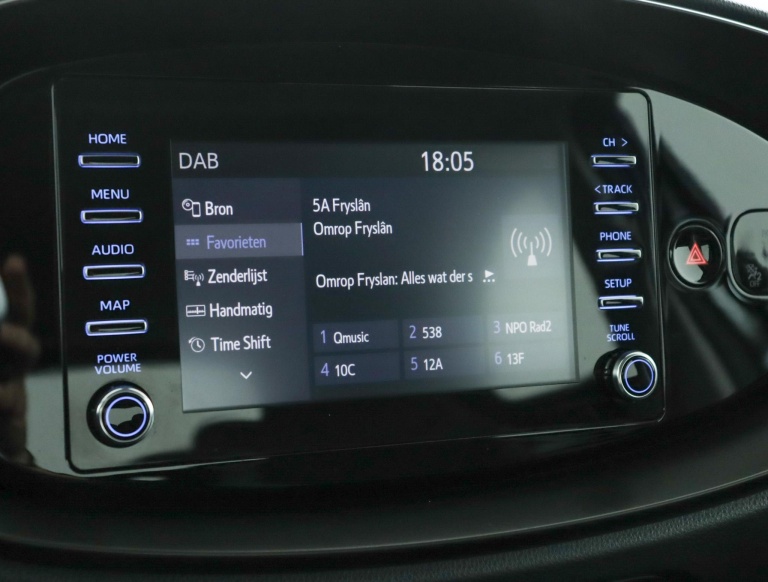 Toyota Aygo X - 1.0 VVT-i MT Play 8