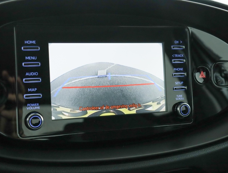Toyota Aygo X - 1.0 VVT-i MT Play 9