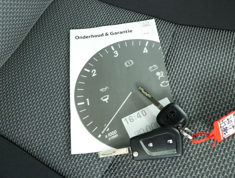 Toyota Yaris - 1.5 Hybrid Aspiration 11