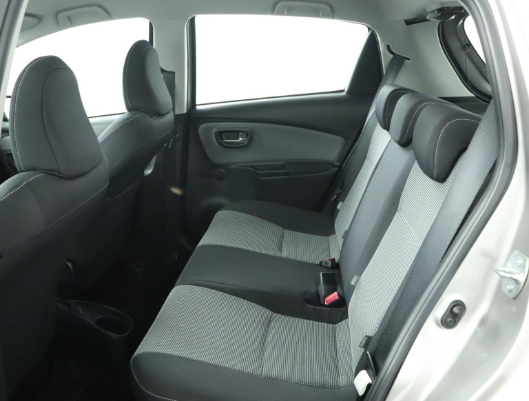 Toyota Yaris - 1.5 Hybrid Aspiration 18