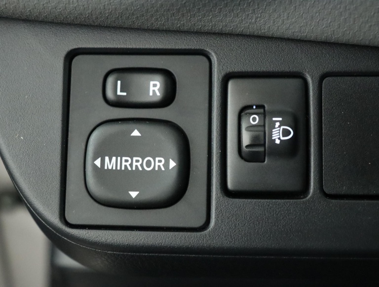 Toyota Yaris - 1.5 Hybrid Aspiration 29
