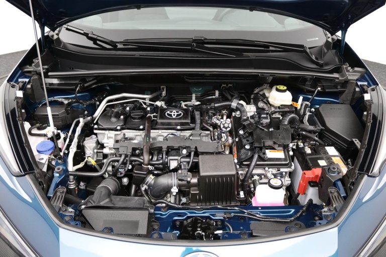 Toyota C-HR - 1.8 Hybrid 140 Active 35