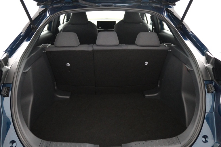 Toyota C-HR - 1.8 Hybrid 140 24