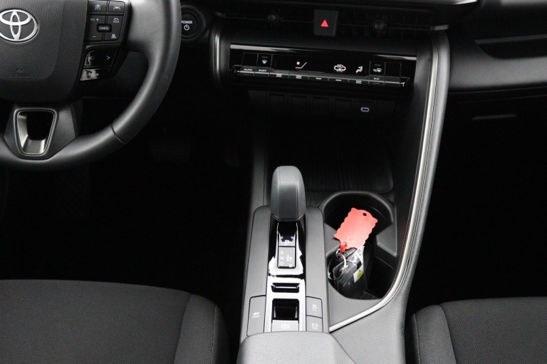 Toyota C-HR - 1.8 Hybrid 140 27