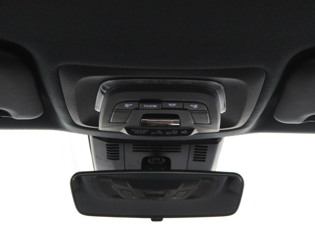 Toyota C-HR - 1.8 Hybrid 140