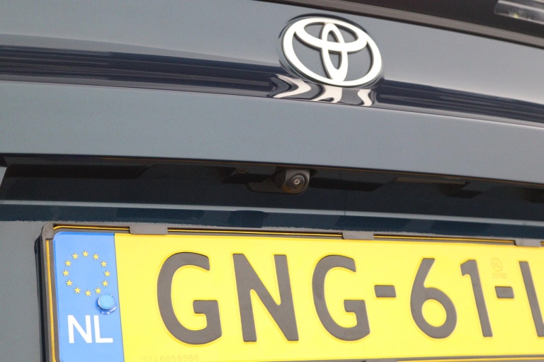 Toyota C-HR - 1.8 Hybrid 140 38