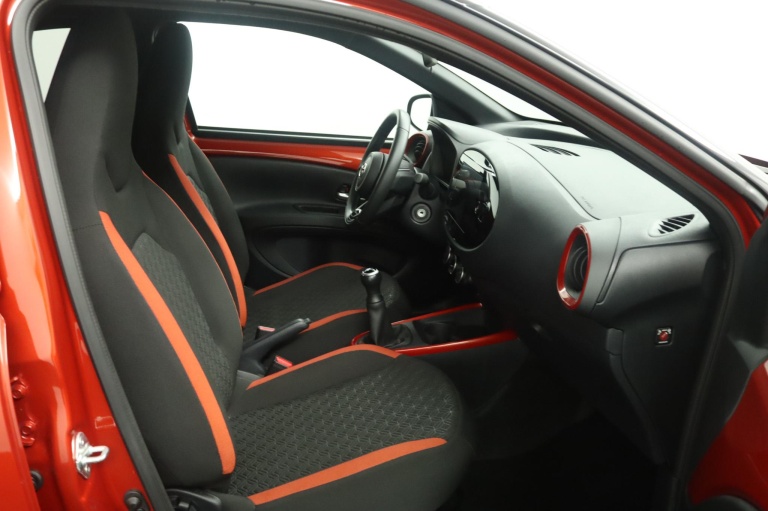 Toyota Aygo X - 1.0 VVT-i MT Pulse 22