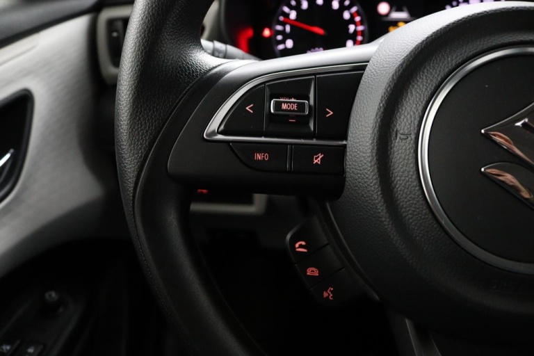 Suzuki Swift - 1.2 Comfort Smart Hybrid 19