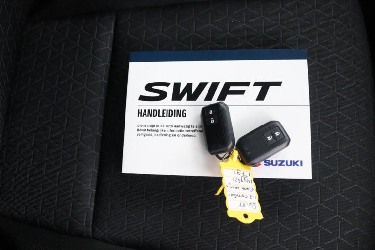 Suzuki Swift - 1.2 Comfort Smart Hybrid 25