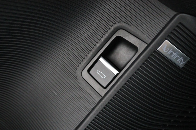 BYD SEAL U - 1.5 DM-i FWD Boost 40