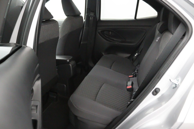 Toyota Yaris Cross - 1.5 Hybrid 115 Dynamic 18