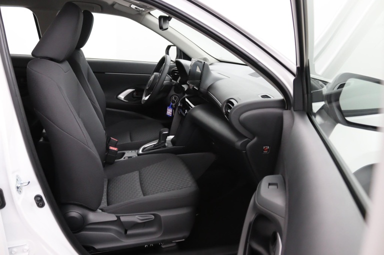 Toyota Yaris Cross - 1.5 Hybrid 115 Active | Incl. € 2000,-MANIA | 19