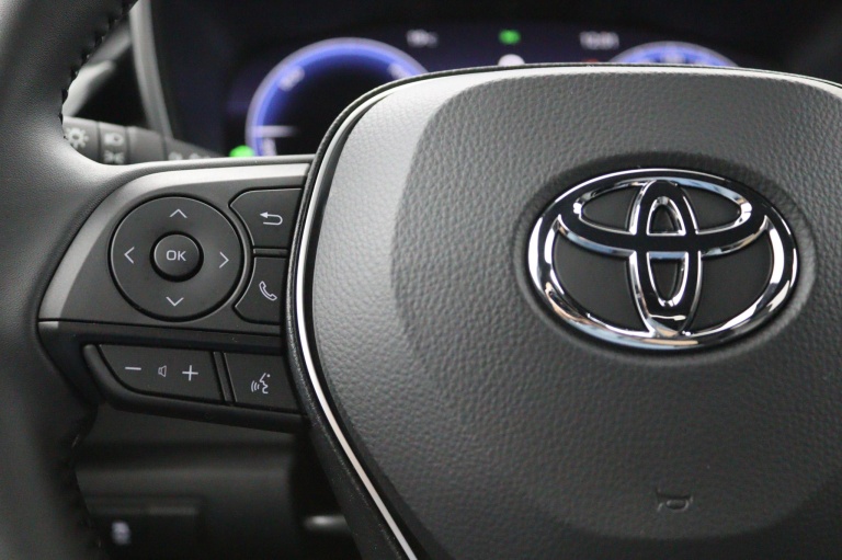 Toyota Corolla - Hybrid 140 Dynamic 19