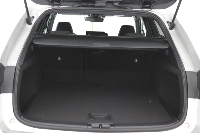 Toyota Corolla - Hybrid 140 Dynamic 23