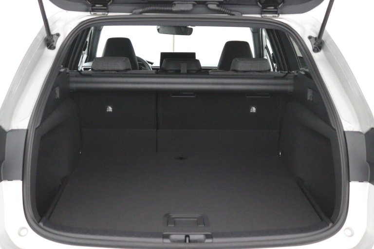 Toyota Corolla - Hybrid 140 Dynamic 24