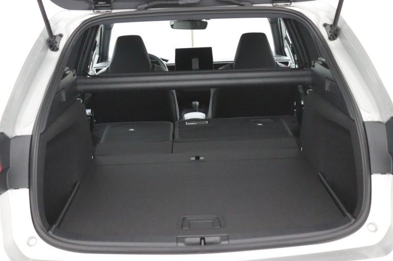 Toyota Corolla - Hybrid 140 Dynamic 26