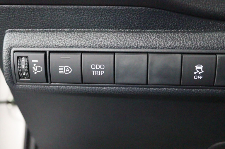 Toyota Corolla - Hybrid 140 Dynamic 28