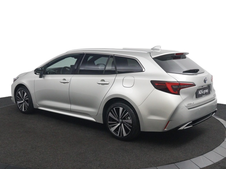 Toyota Corolla - Hybrid 140 Dynamic 3
