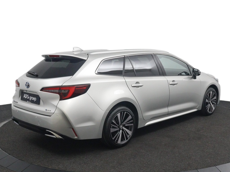 Toyota Corolla - Hybrid 140 Dynamic 4