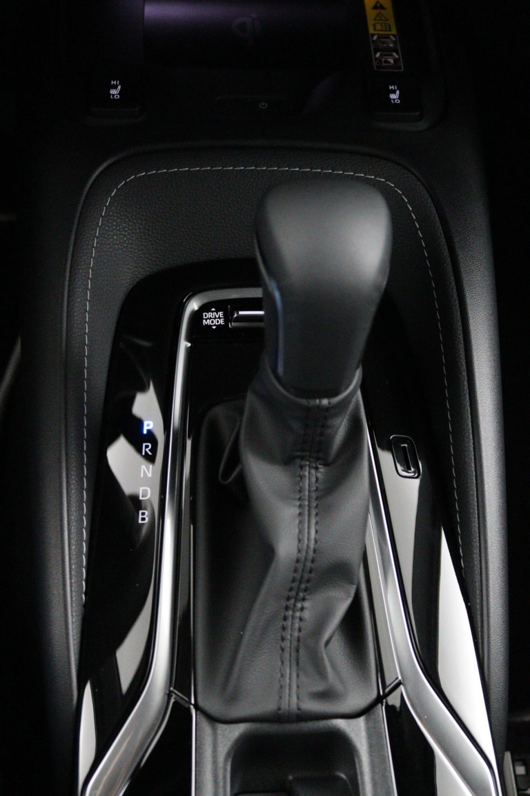 Toyota Corolla - Hybrid 140 Dynamic 44