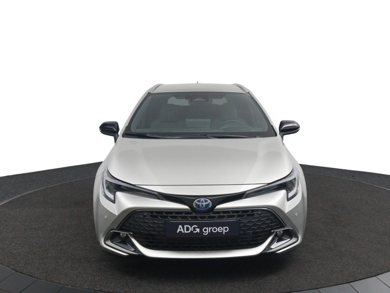 Toyota Corolla - Hybrid 140 Dynamic 8