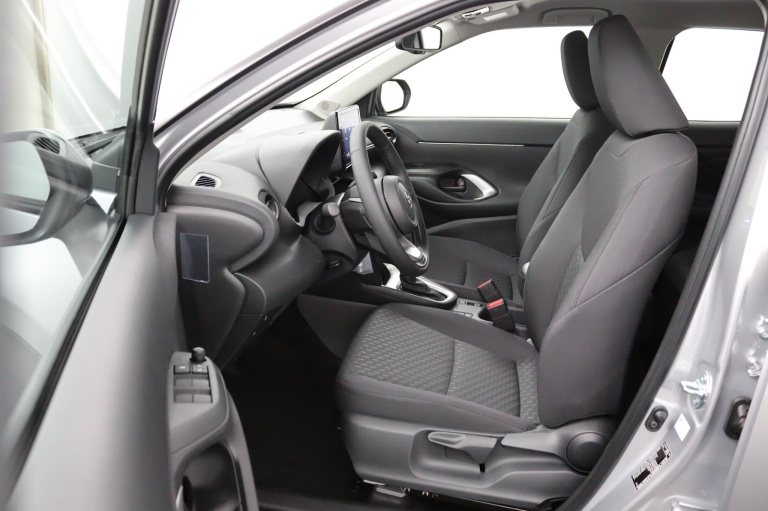 Toyota Yaris Cross - 1.5 Hybrid 115 Active | | Incl. € 2000,-MANIA | 18