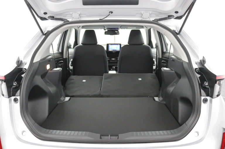 Toyota Yaris Cross - 1.5 Hybrid 115 Active | | Incl. € 2000,-MANIA | 27