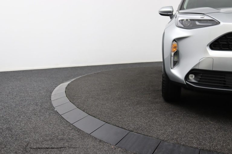 Toyota Yaris Cross - 1.5 Hybrid 115 Active | | Incl. € 2000,-MANIA | 34