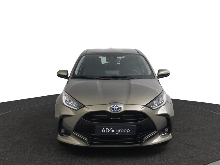 Toyota Yaris - 1.5 Hybrid 115 First Edition | Stoelverwarming | 17