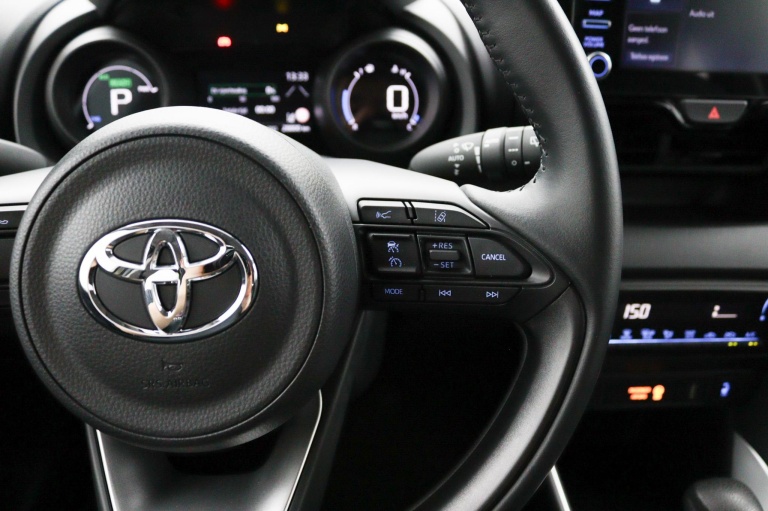 Toyota Yaris - 1.5 Hybrid 115 First Edition | Stoelverwarming | 22