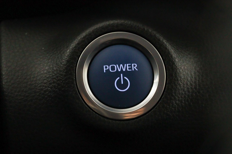Toyota Yaris - 1.5 Hybrid 115 First Edition | Stoelverwarming | 44