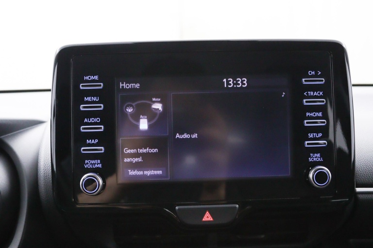 Toyota Yaris - 1.5 Hybrid 115 First Edition | Stoelverwarming | 46