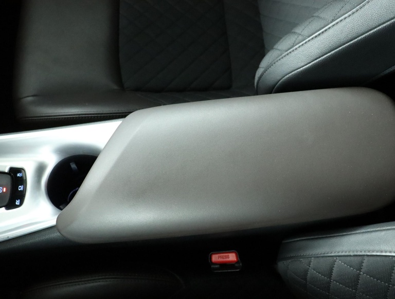 Toyota C-HR - 1.8 Hybrid Executive 65