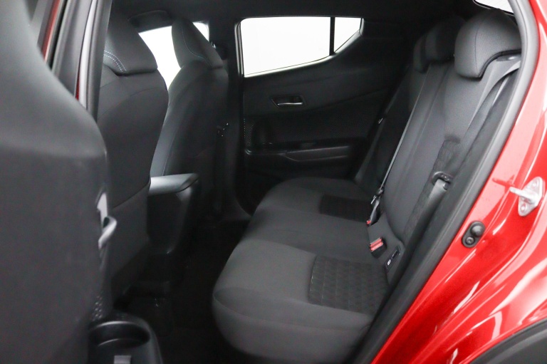 Toyota C-HR - 1.8 Hybrid First Edition | Stuurwiel Verwarming | 19